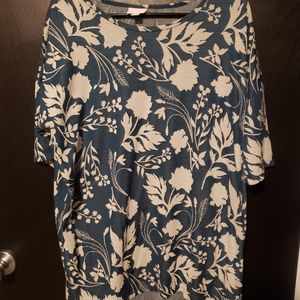 LulaRoe Irma (Medium)